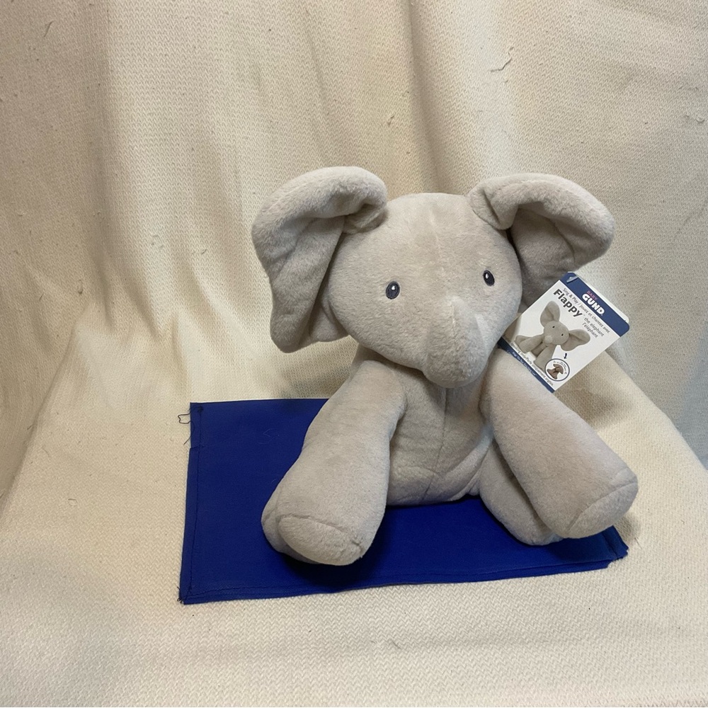 Gund Baby Plush Elephant Sings & Plays